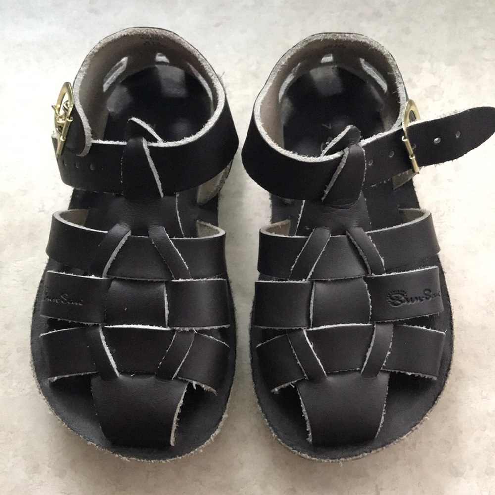 Saltwater sandals Sun san